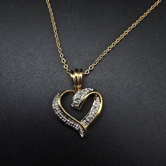 Diamond Chip Heart Pendant Necklace Gold Plated Chain In Box - Picture 4 of 12